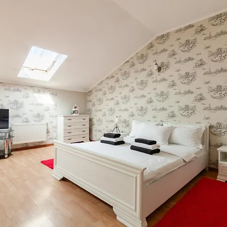 Apartamento Alfa Ohiienka 17 2 *