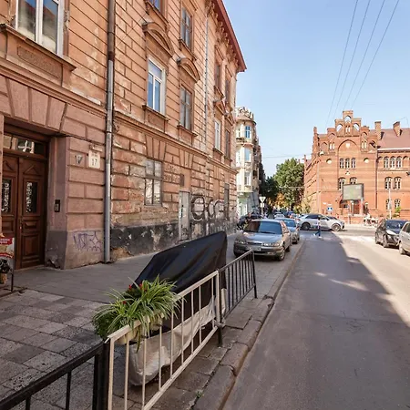 Alfa Ohiienka 17 2 * Lviv