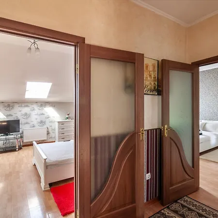 Apartment Alfa Apartments Ohiienka 17 2